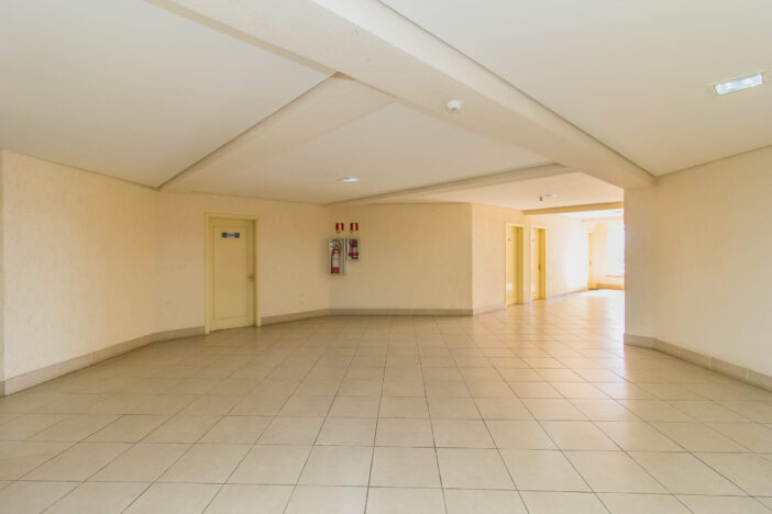 Condomínio Comercial Av. Boqueirão (58)