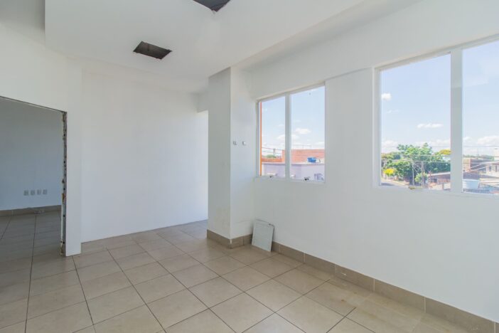 Condomínio Comercial Av. Boqueirão (6)