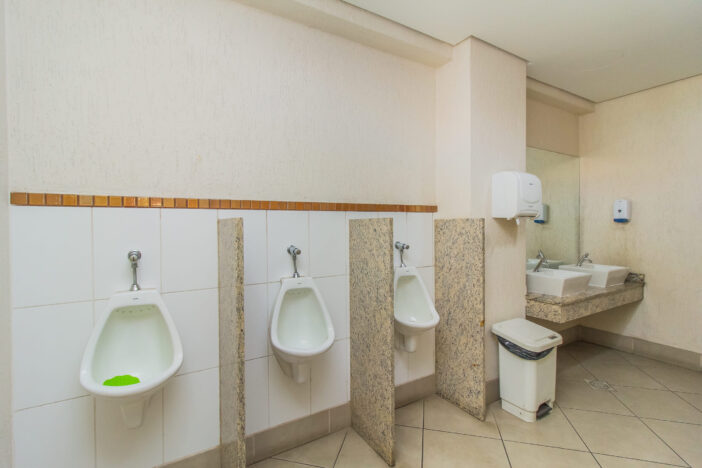 Condomínio Comercial Av. Boqueirão (65)